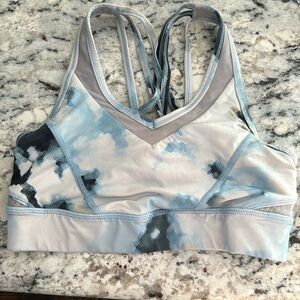 Lululemon sports bra